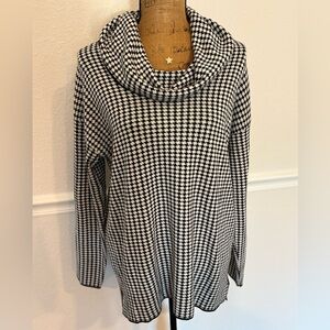 Calvin Klein Houndstooth Black & White Cowl Neck Pullover Sweater Size Medium